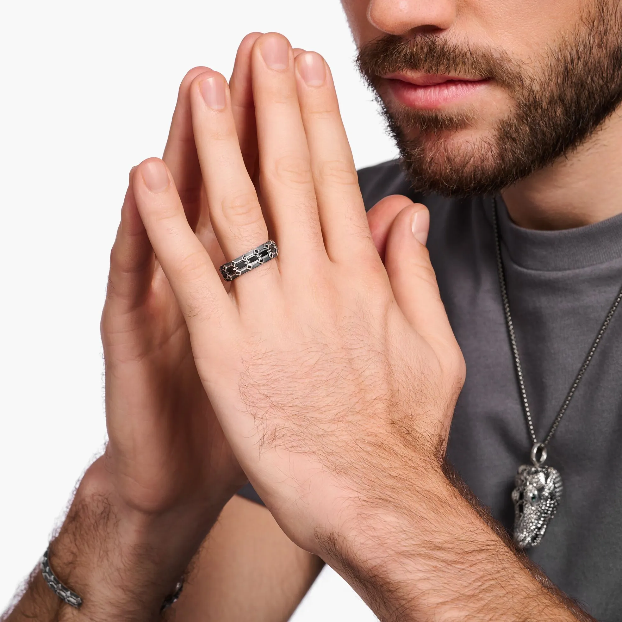 Women THOMAS SABO Rings|Rings-Blackened silver ring wide crocodile shell with black stones